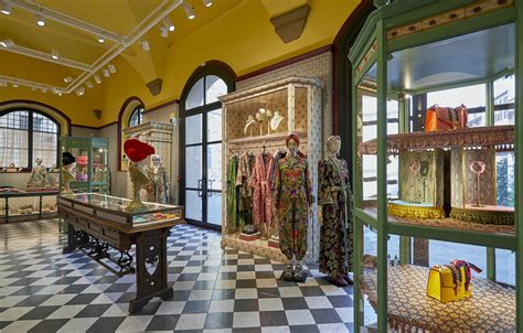 gucci anniversario museo|gucci garden boutique.